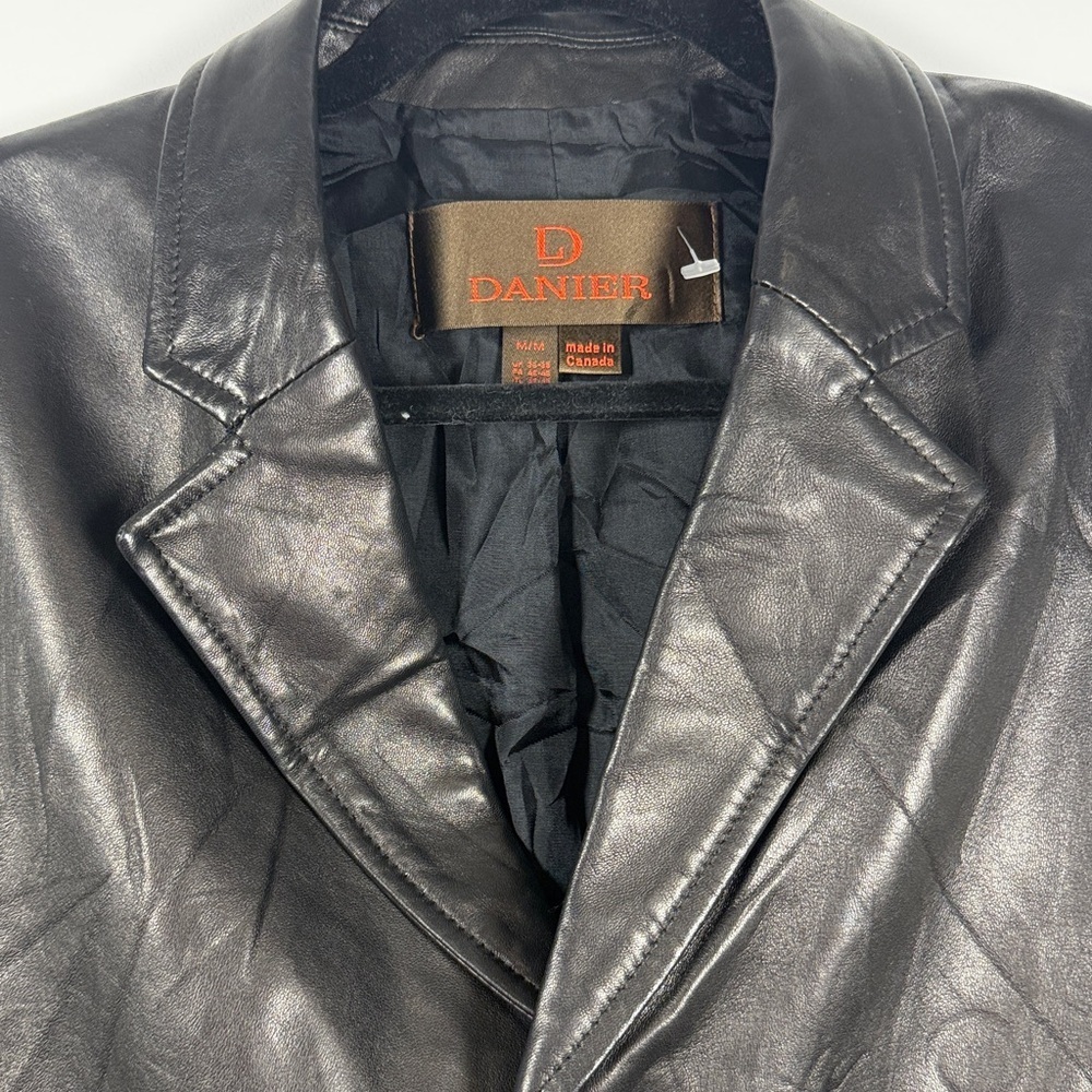 Danier Classic Black Leather Blazer Coat - Picture 2 of 7